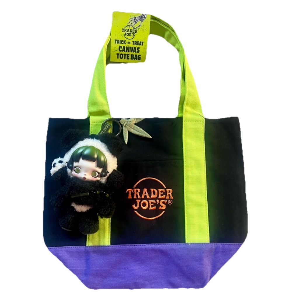 SET TraderJoe's Trick-or-Treat Mini Tote Bag & POPMART SkullPanda Lazy Panda NEW